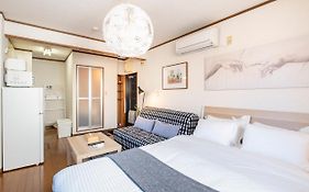 Uhome Ueno Apartment 4